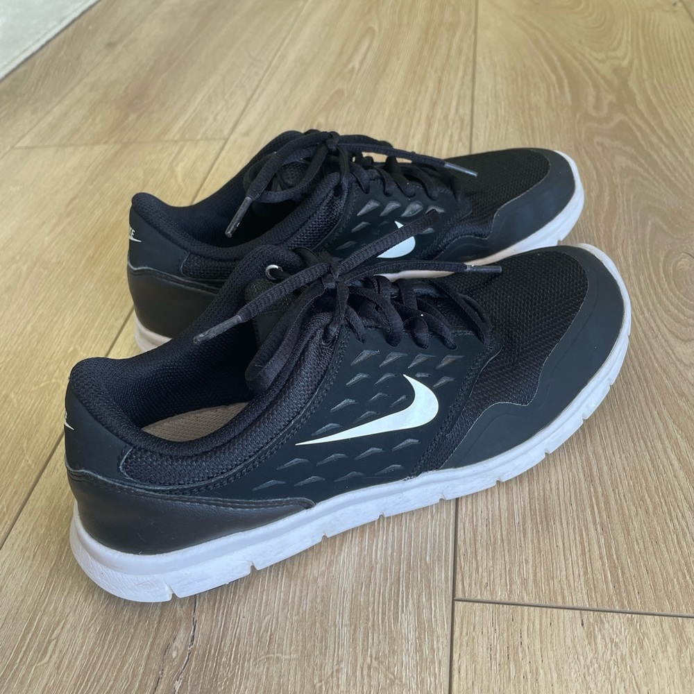 Nike sneakers women